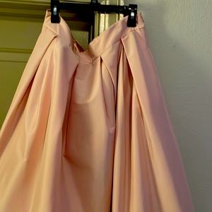 Only worn twice White House|Black Market.